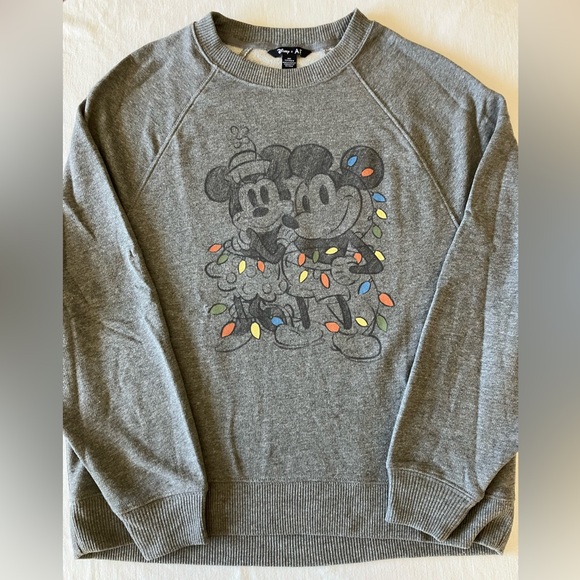 Disney x American Eagle Mickey and Minnie Mouse Holiday Sweatshirt - Picture 1 of 3